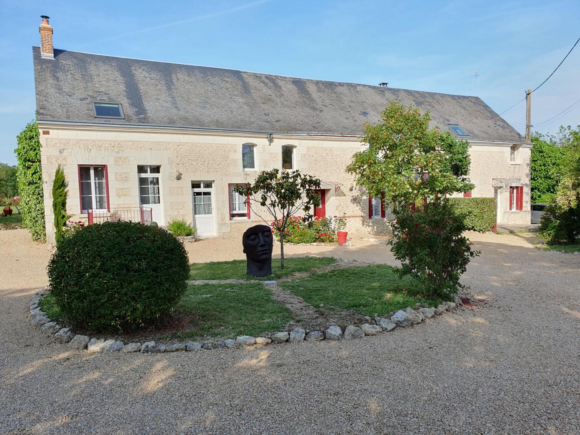 Au Domaine Du Bois Joubert Bed & Breakfast Luzillé Exterior photo